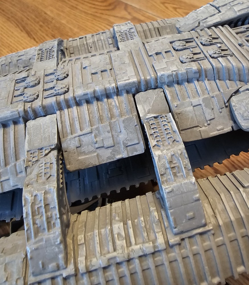 Battlestar Galactica Ship Statue Art Asylum Diamond Select RARE! PLEASE READ