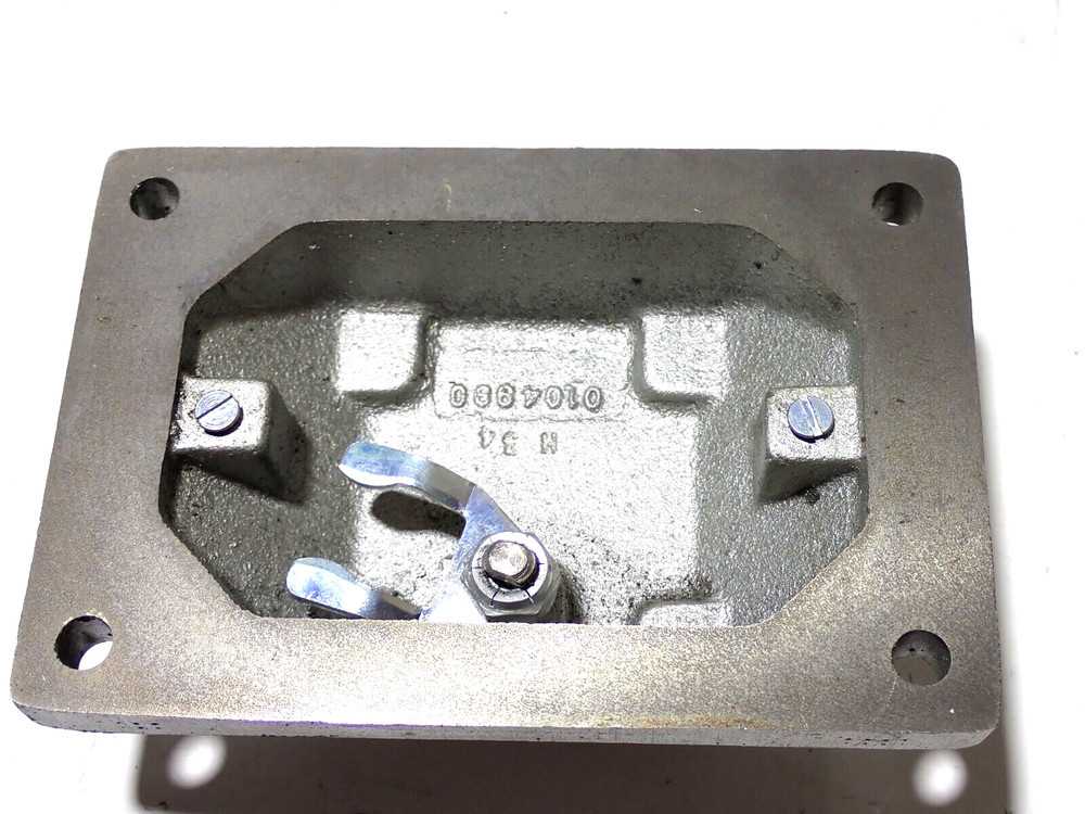 CROUSE HINDS DS415 SNAP SWITCH COVER NEW