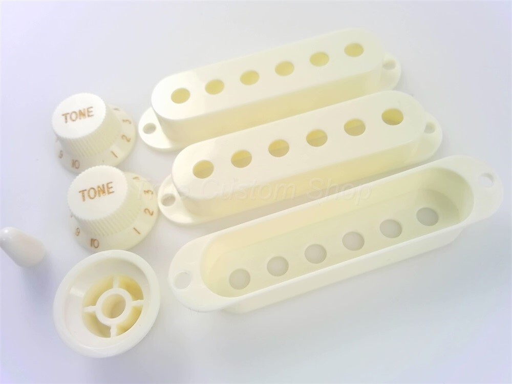 True Custom Shop® Parchment Pickup Covers Knobs & Tip Kit for Fender Strat