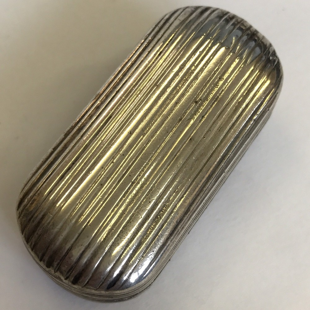 Fine Antique Georgian Solid Silver Snuff Box Thomas Willmore 1801 5.3cm X 2.6cm