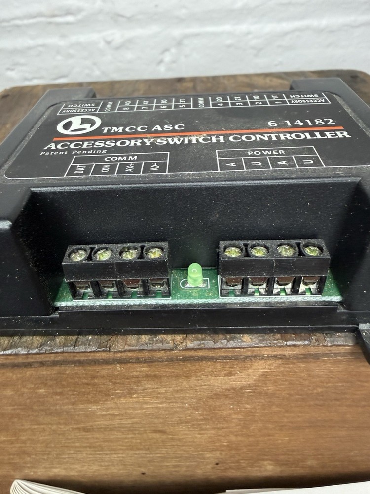 Lionel TMCC Accessory Switch Controller TCC 6-14182 Original Box Lightly Used