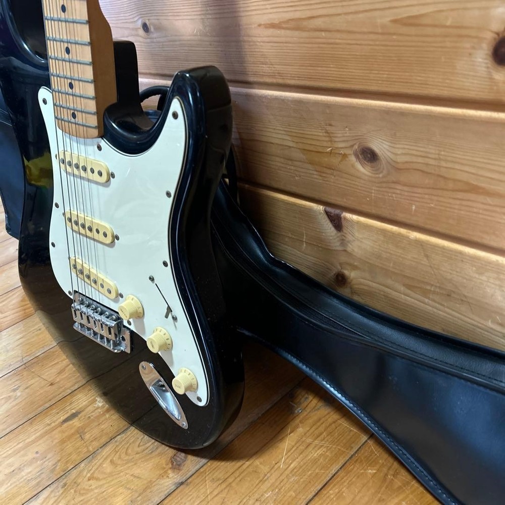 Mavis Ishibashi Custom Stratocaster