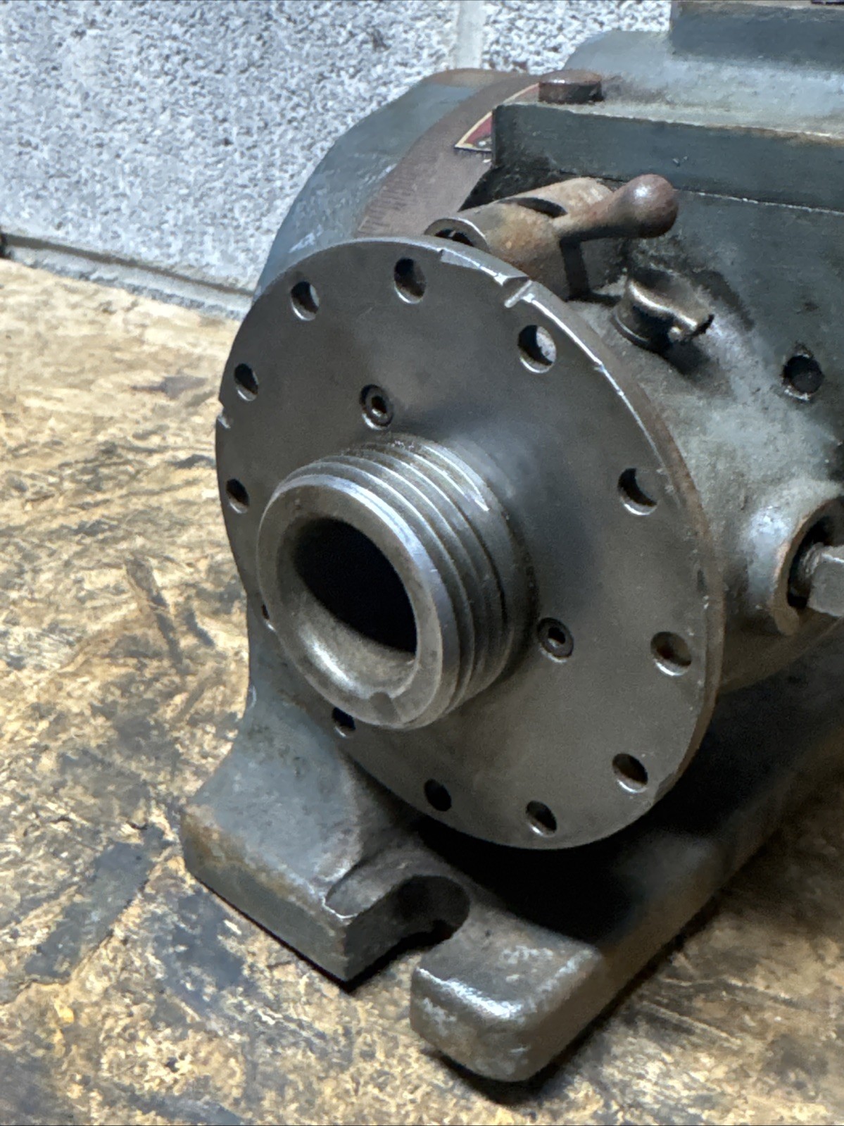 Ellis Dividing Indexing Head With 3 Plates