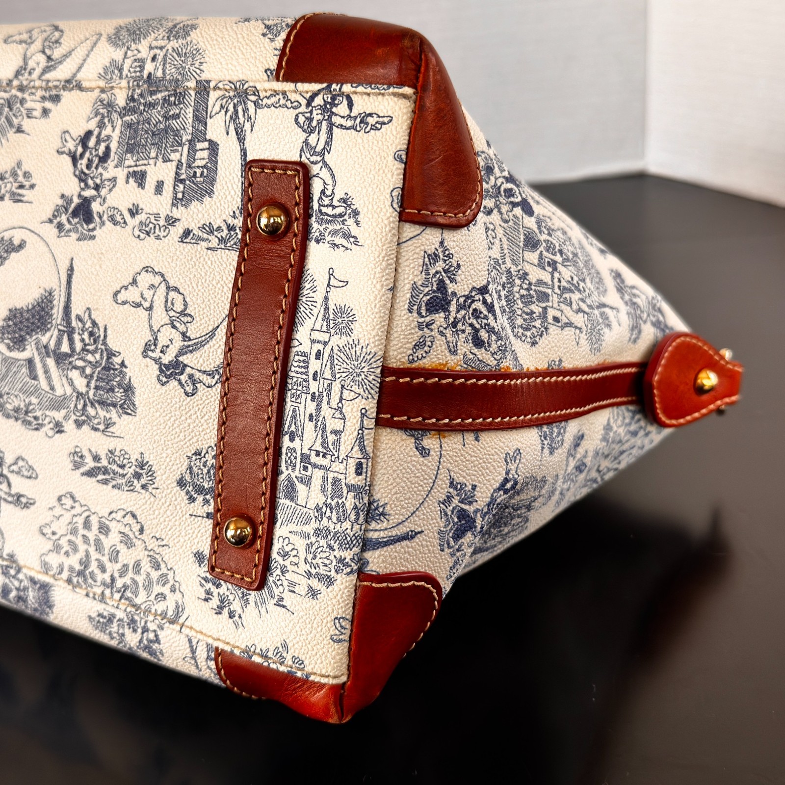 Disney World X Dooney & Bourke Blue White Toile Satchel **XBODY STRAP MISSING**