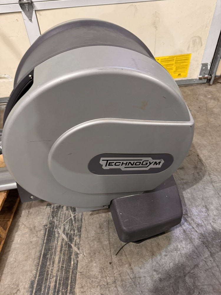 Technogym Synchro Excite 700iP Elliptical