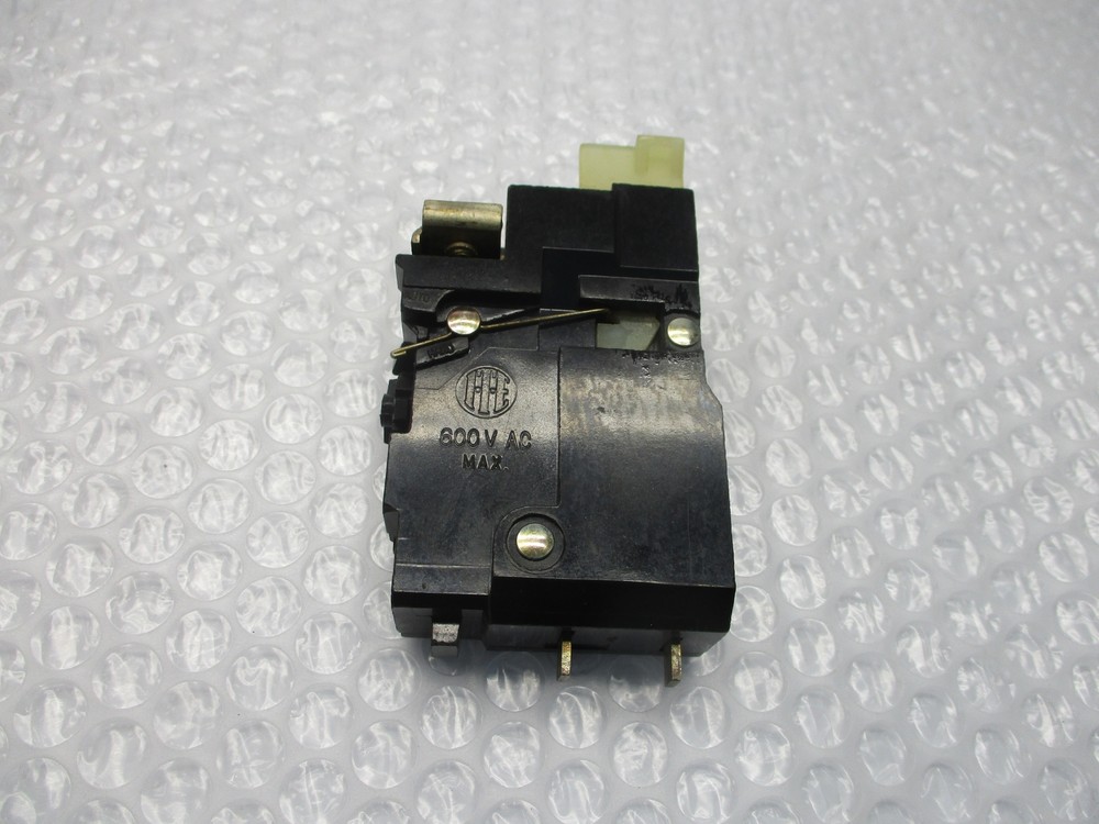 I-T-E 685647 RELAY SWITCH NSNP