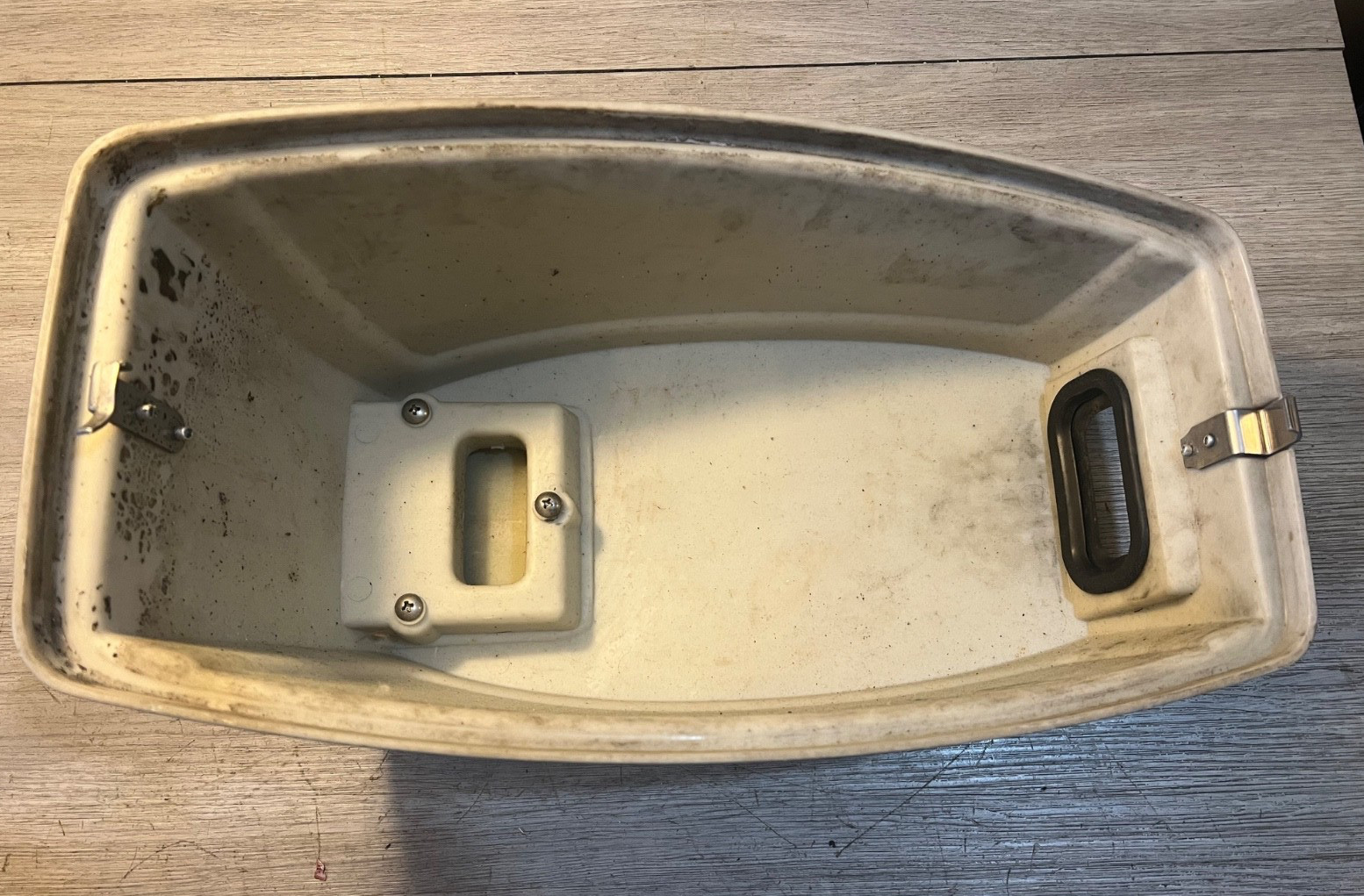 1989-1997 Suzuki 8 hp 9.9 hp outboard top cowl bonnet