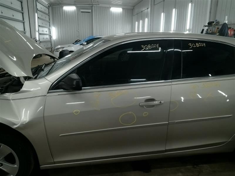 MALIBU 2015 High Mounted Stop Light 104525336