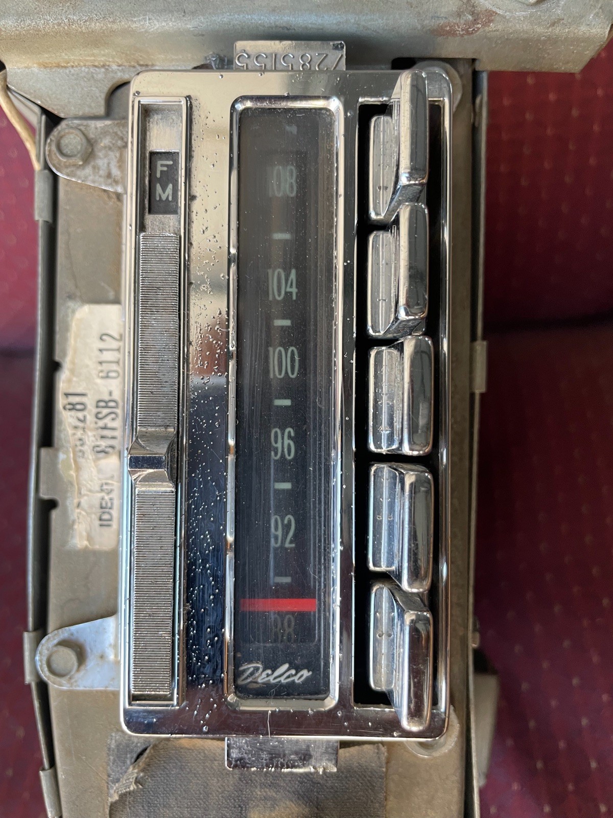 1966 C2 Corvette AM/FM Radio w/ Control Knobs