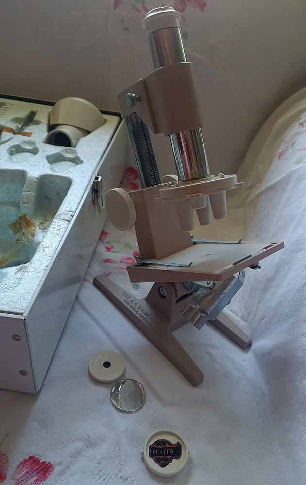Vintage Gilbert Microscope Lab Set Partially Complete Untested For Display