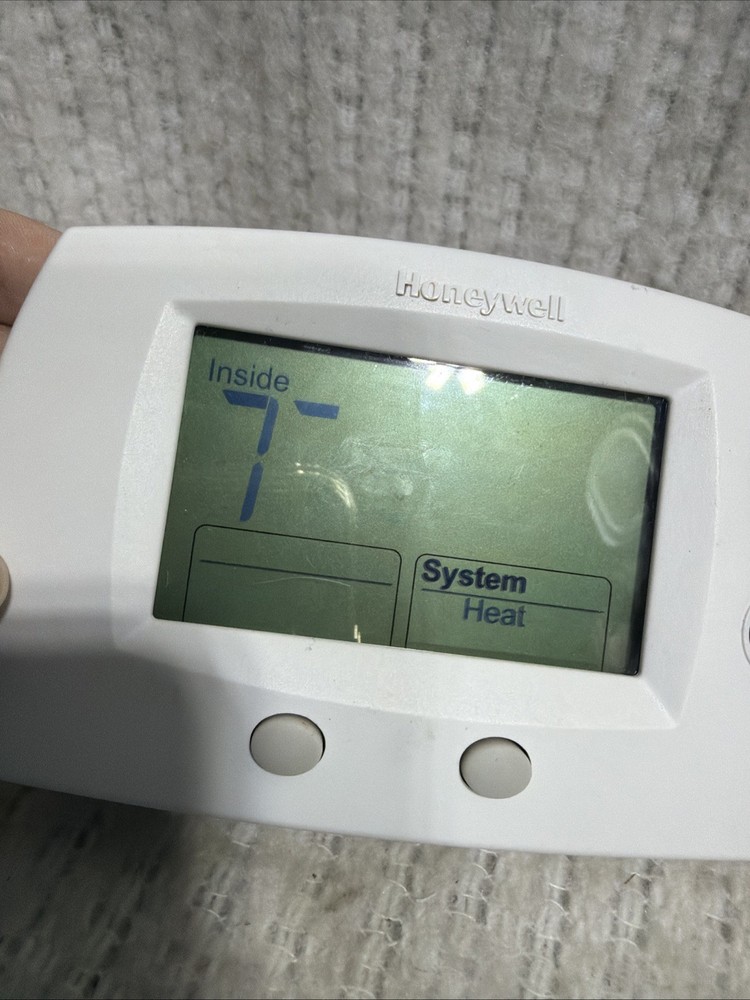 Honeywell Thermostat TH5220D1029 Nonprogrammable Screen Issue