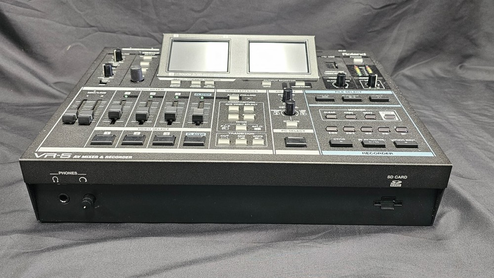 Roland VR-5 AV Mixer & Recorder - READ DESCRIPTION