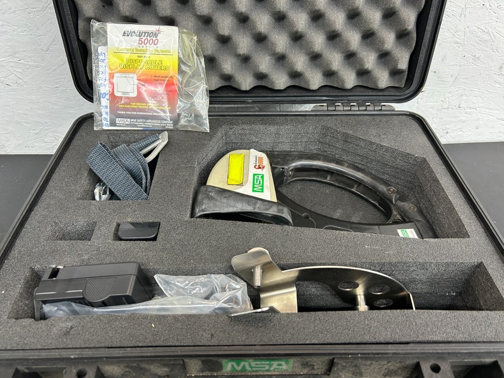 MSA Evolution 5000 Hand-Held Thermal Imaging Camera With Case And Accessories