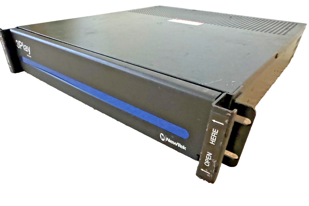 NewTek 3Play 3PXD440 with NewTek 3Play 425 Control Surface
