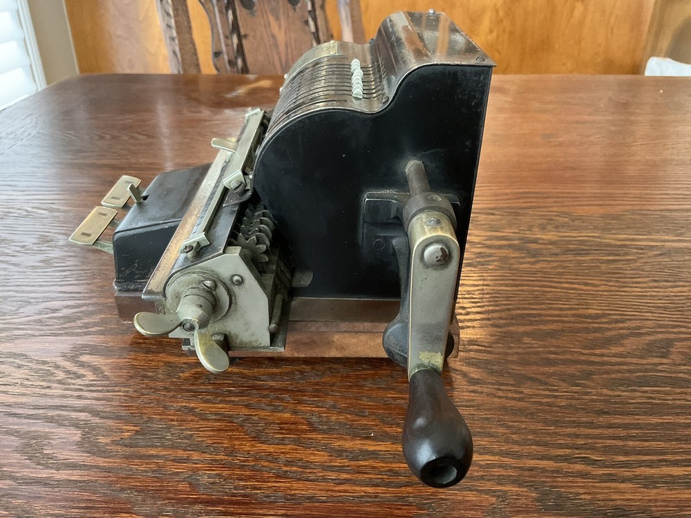 Antique 1916 Marchant Adding Calculating Machine