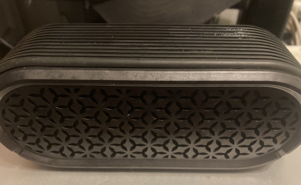 Brookstone bssk555 Speaker, used
