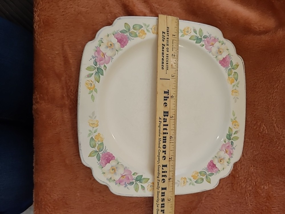Homer Laughlin Dinner Plate D34 N9