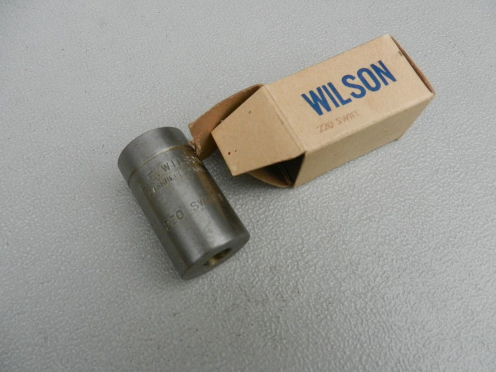 Used L E Wilson Case/Shell Holder 220 Swift With Box