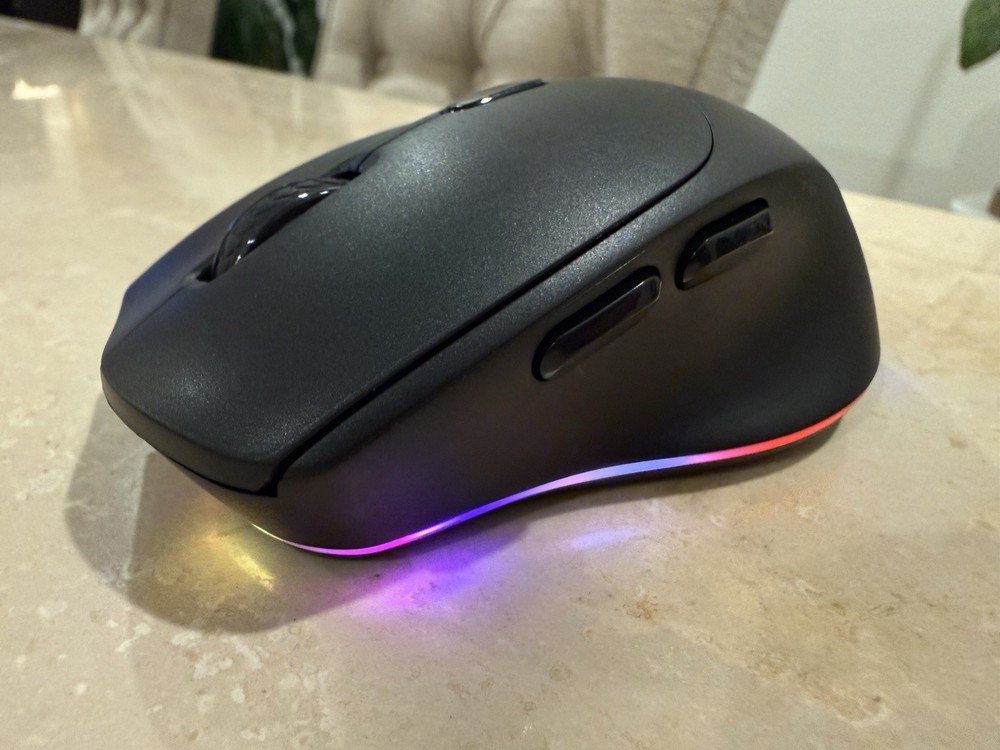 Sablute KM22 MAX Wireless Backlit Keyboard & Mouse Combo for Mac or PC - Black.