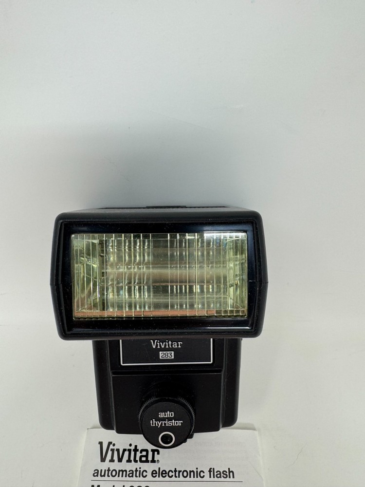 Vivitar 283 35mm Automatic Electronic Camera Flash Thyristor Untested