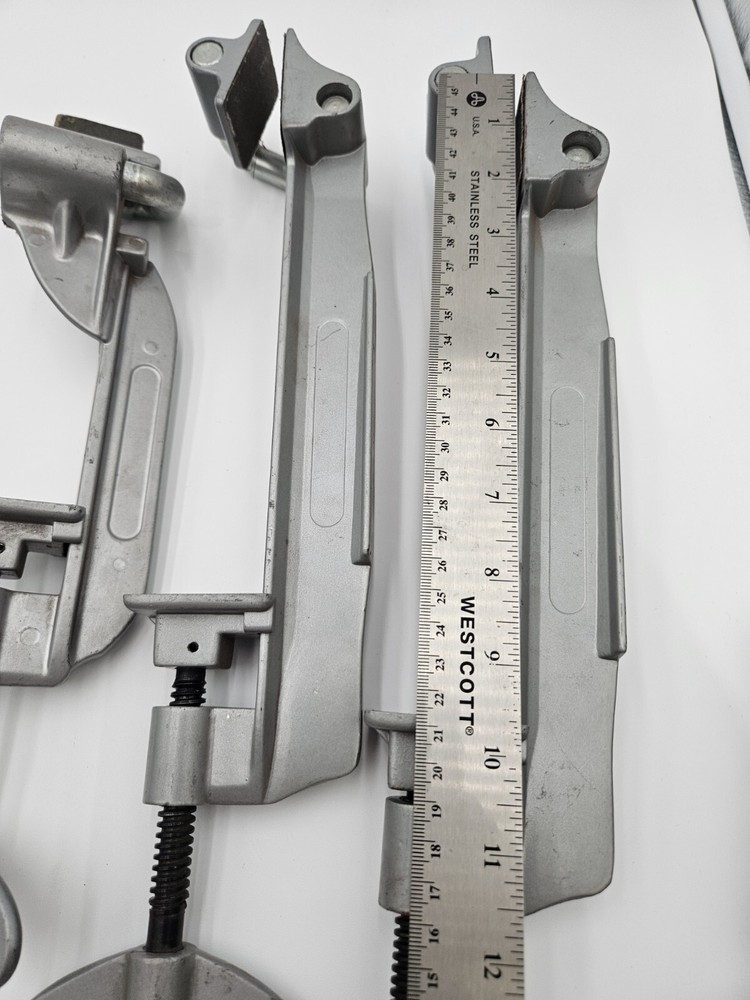 4 pc Cabinet Shelf Clamps