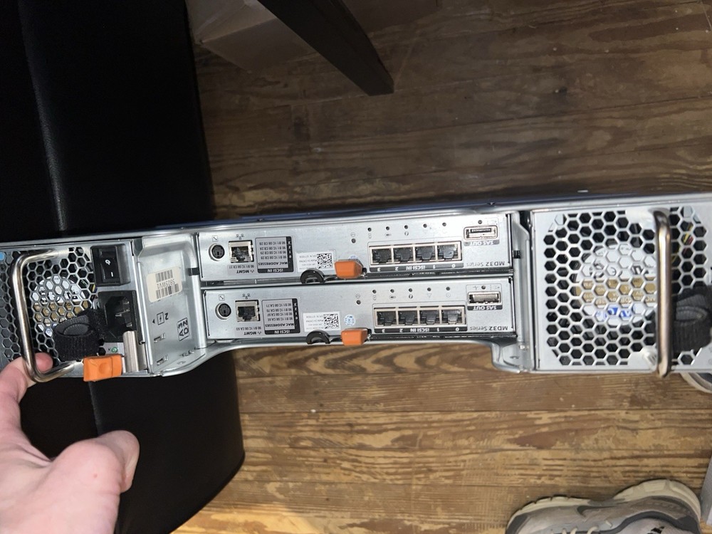 DELL E03J POWERVAULT MD1200 STORAGE ARRAY SERVER 11*3TB HDD'S