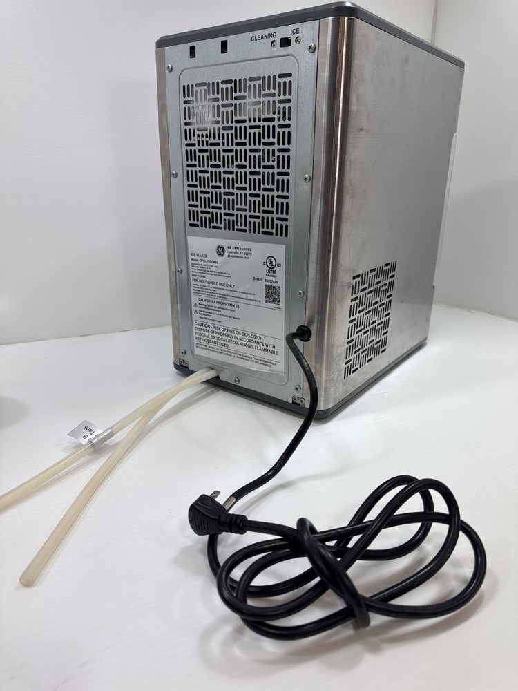 GE OPAL01GEPKT 24 lbs Countertop Ice Maker - Silver