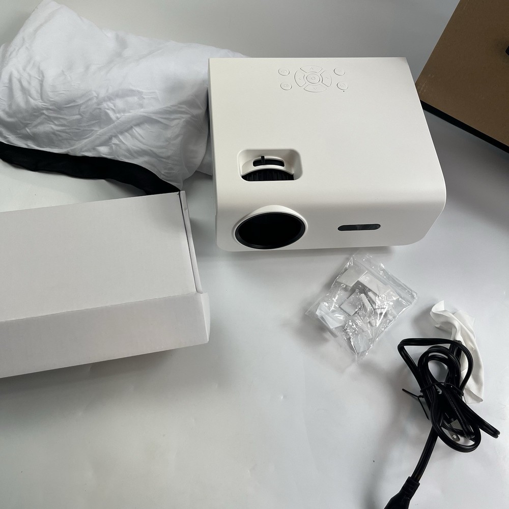 LED Projector Model F2 100-240V