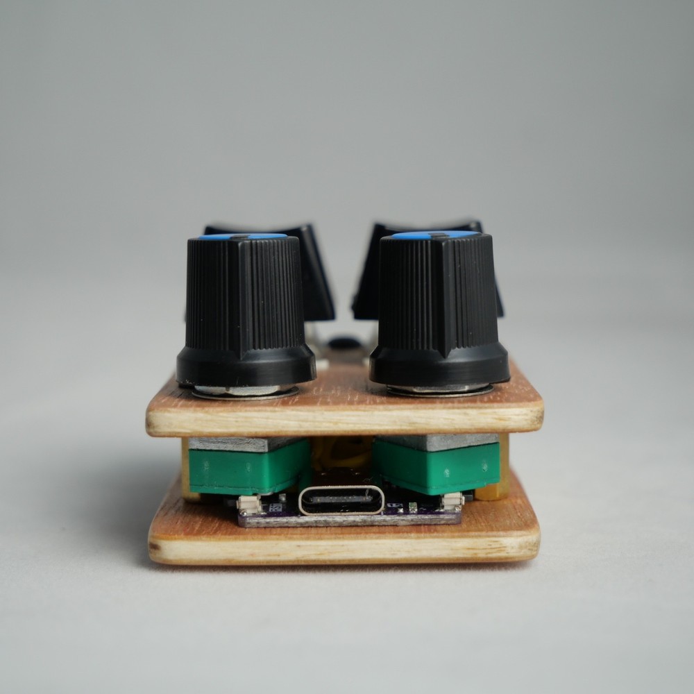 madMidiMini Compact Midi Controller with 2 Note Buttons 2 Potentiometers and LED