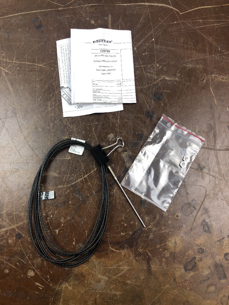 E20749 IFM Diffuse Reflection Bendable Fiber Optic Sensor EFECTOR NOS -----A1