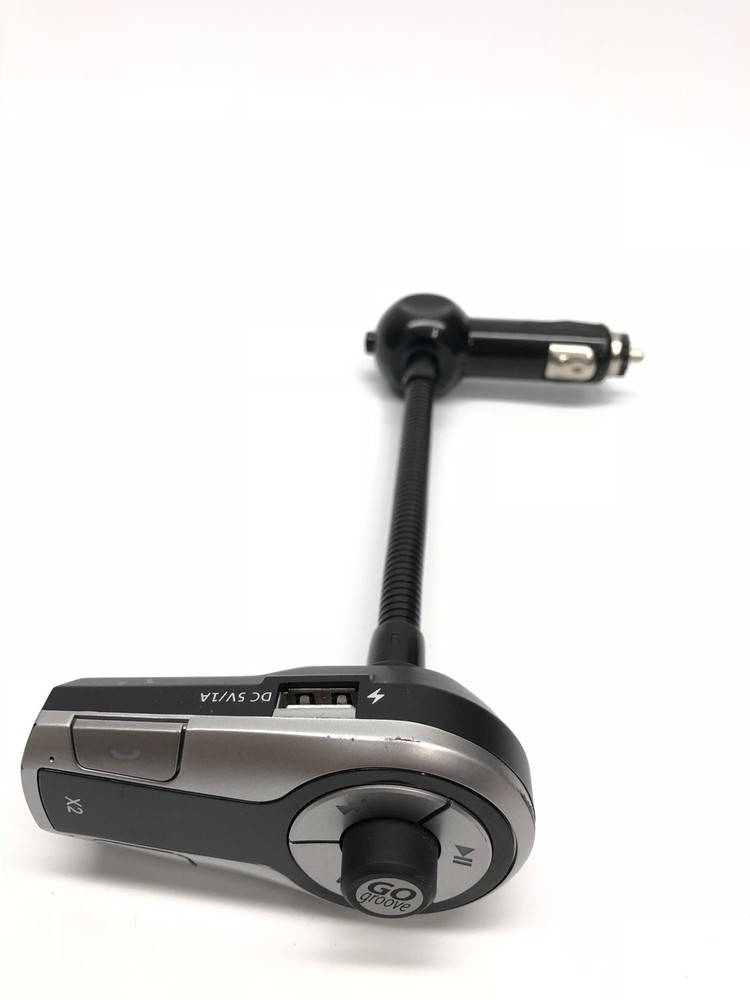 GOGROOVE FLEXSMART X2 BLUETOOTH IN CAR FM TRANSMITTER W/USB Charger.
