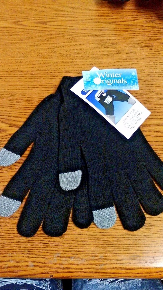*WINTER APPAREL KNIT TOUCH SCREEN USE GLOVES BLACK W/ GRAY  NWT*
