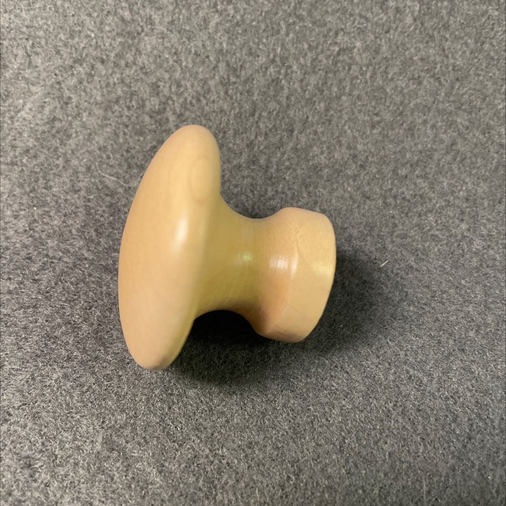 (100-Pack) 1-1/2" Round Maple Knob