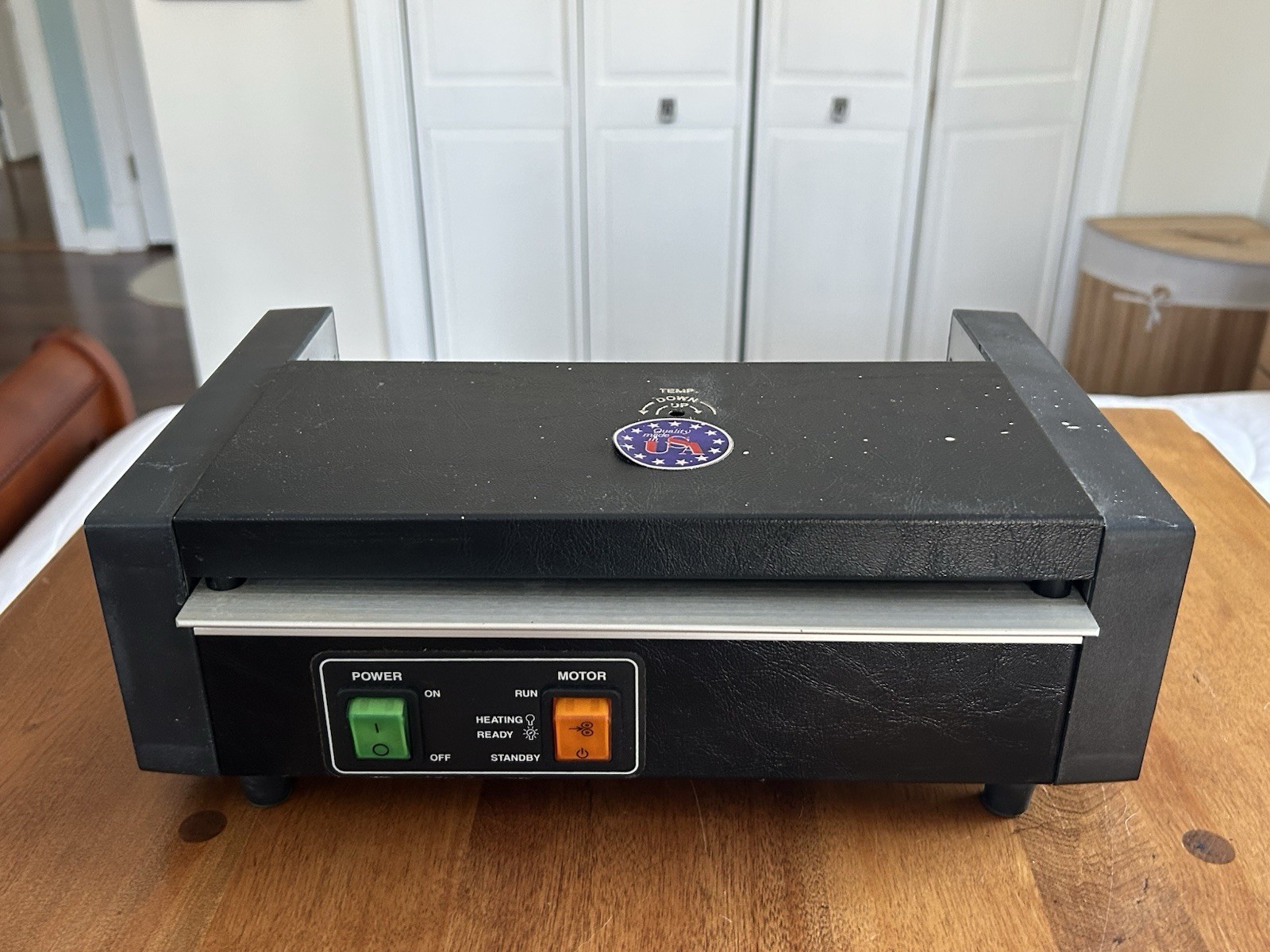 TLC Heavy Duty Laminator Model 6000 w/ 9”x 14.5” Pouches