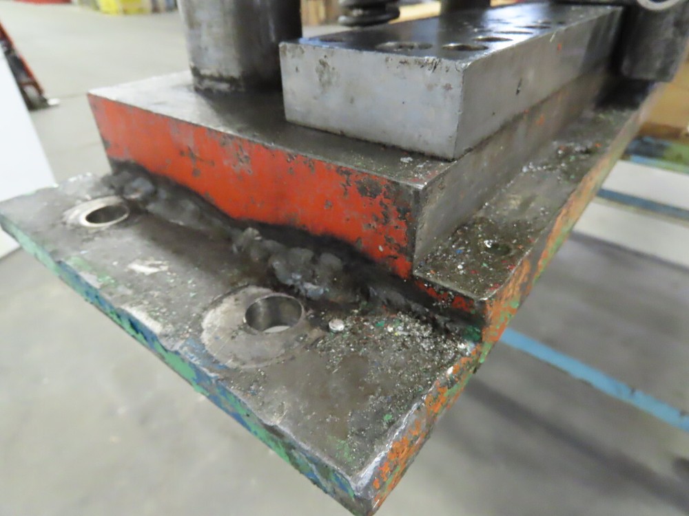 4 Post Punch Press Die Set/Shoe Rectangular 7-1/2"FB 102"W 4-3/4" Throat 5" Open