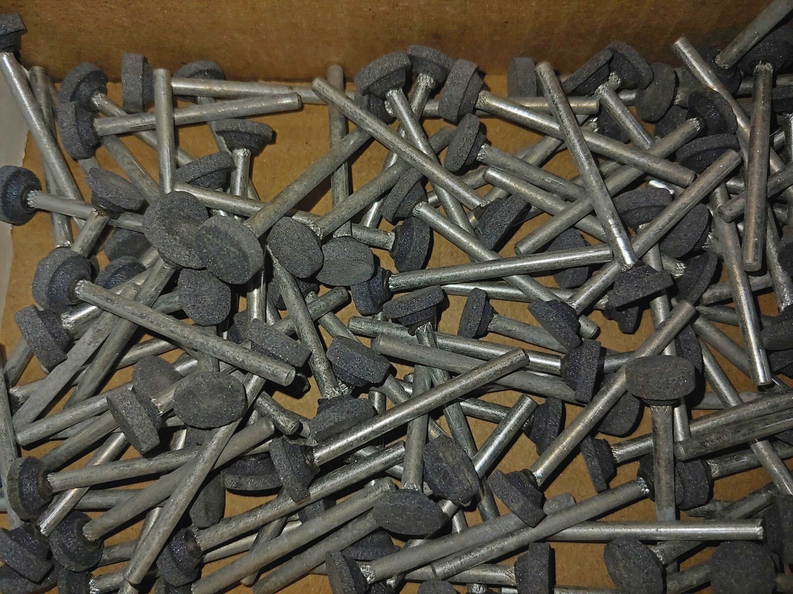 11ozs.= Approx 100 Mounted Grinding Abrasive Wheels 1/8" Dremel Type (18162-E4)