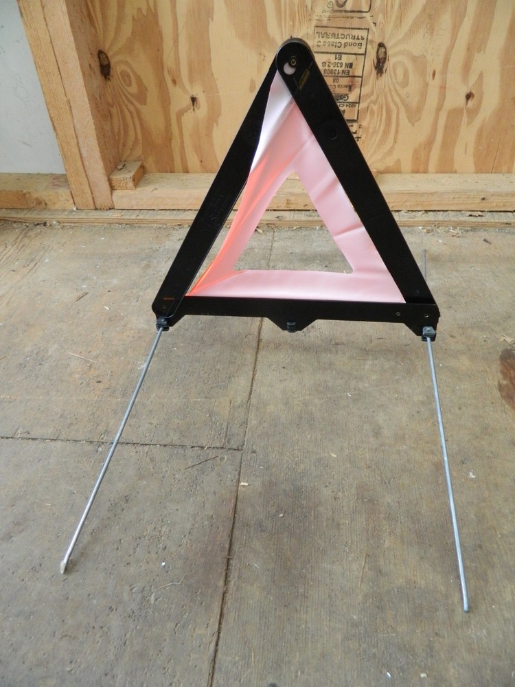 BMW / Gebra WARNING TRIANGLE (Metal/Fold-down) + Case.1095457.Safety Accessory