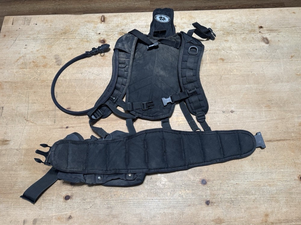 Wolfpack Gear Wildland Firefighter Hydration Pack with new Bite Valve (R)