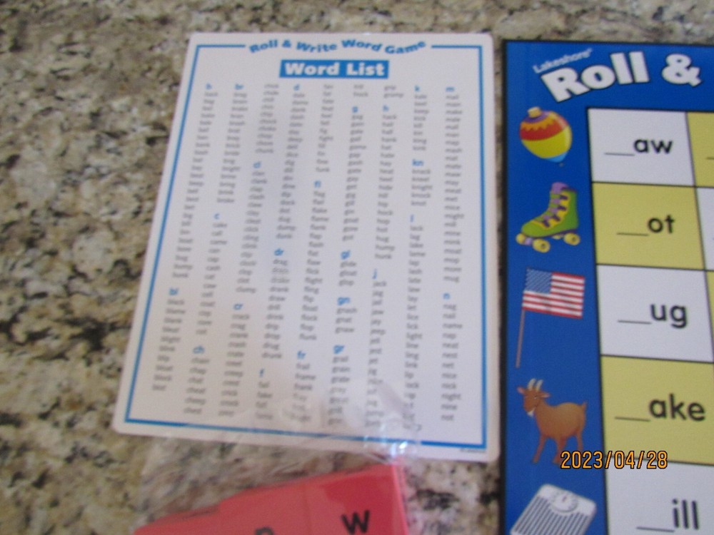 Lakeshore Learning- Roll & Write Word Game-Jumbo Dice-Word Building-2000
