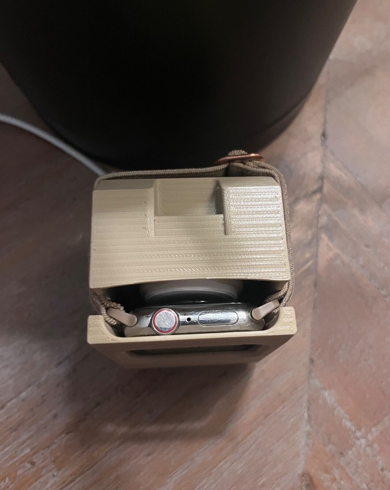 Apple Watch Charging Dock - Retro Mac Computer Design