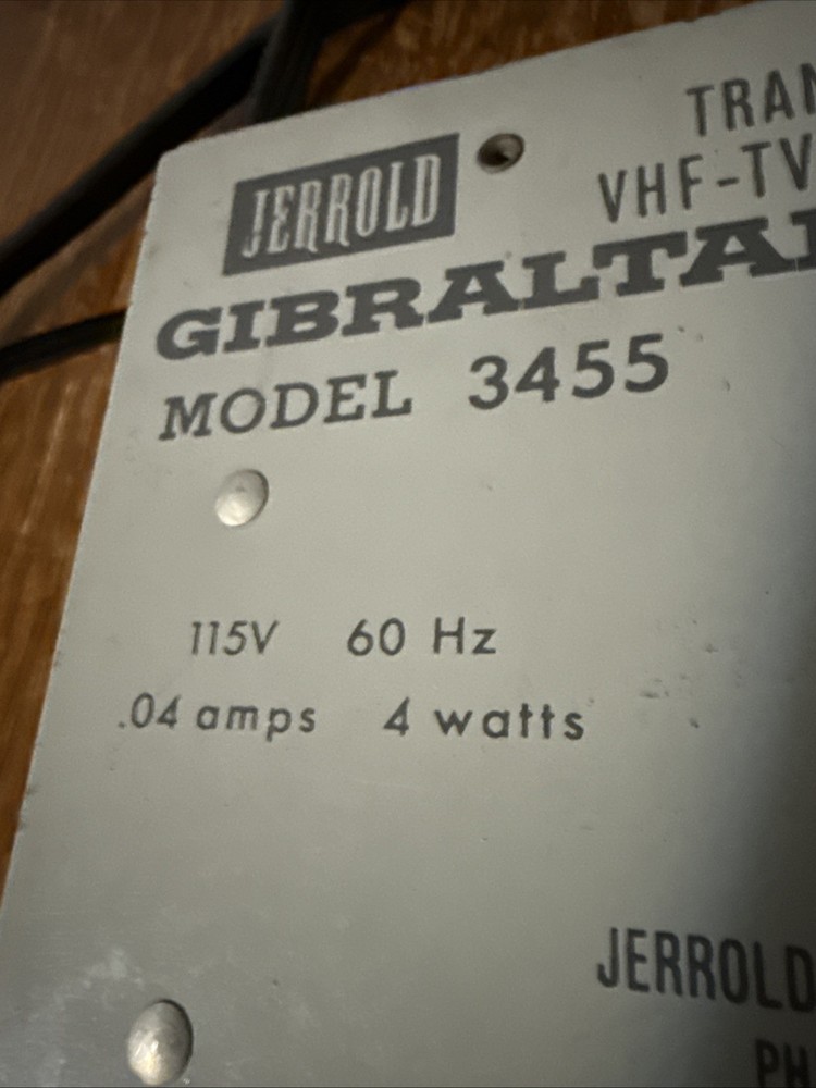 Jerrold Gibraltar Model 3455 Transistorized VHF FM Amplifier