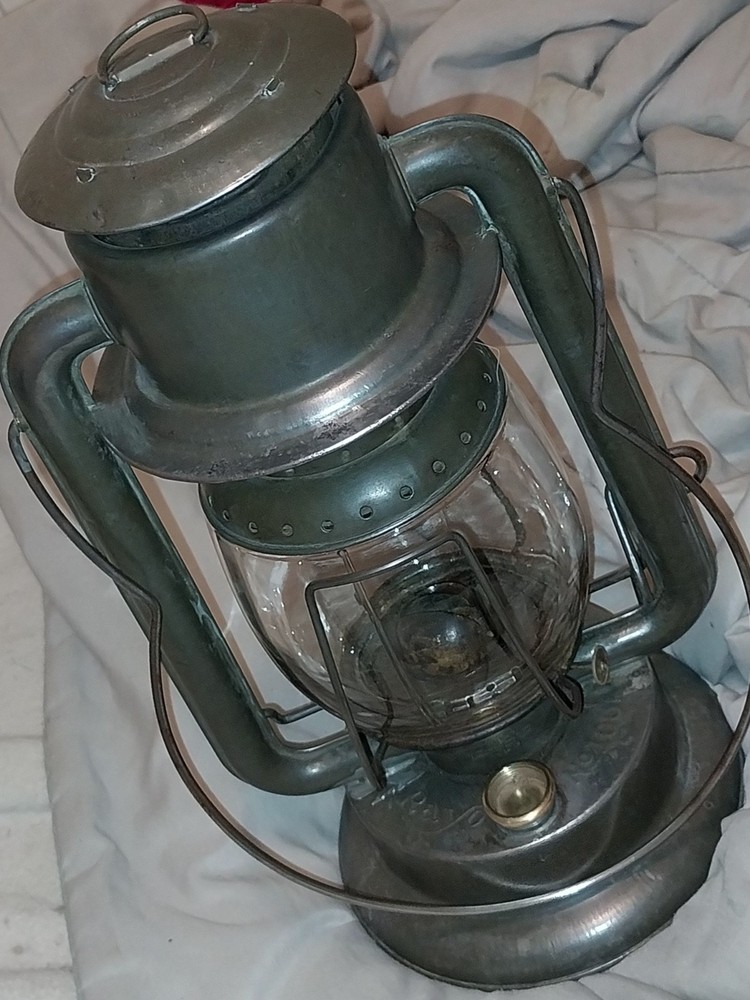 RAYO 100 COLD BLAST LANTERN