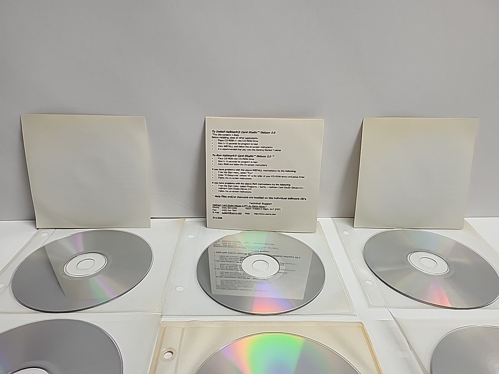 Software Discs for PC Microsoft/Windows, Gateway +More! Lot Of 29 With Case