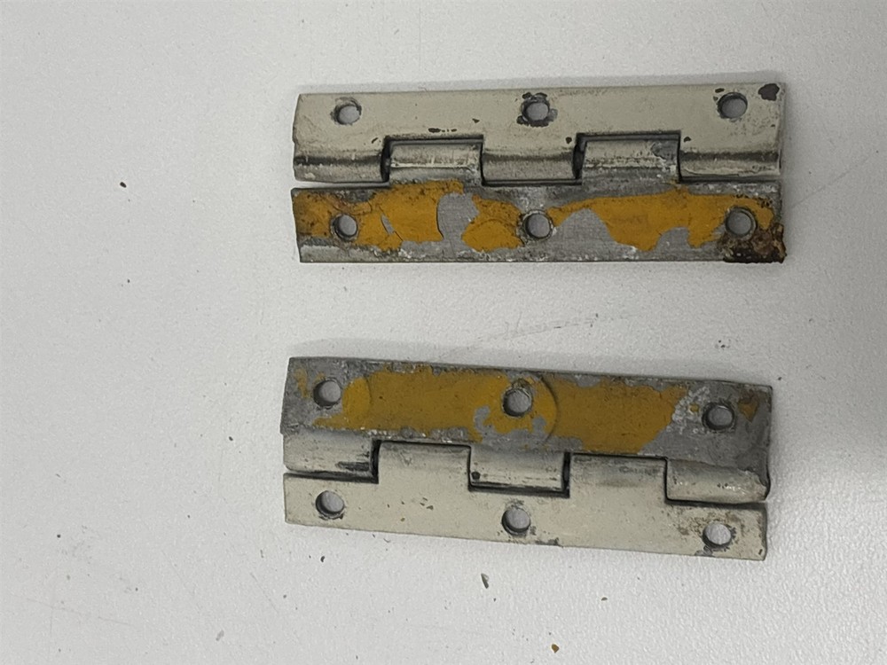 Luscombe Model 8 Cabin Door Window Hinge Hinges 481107-7