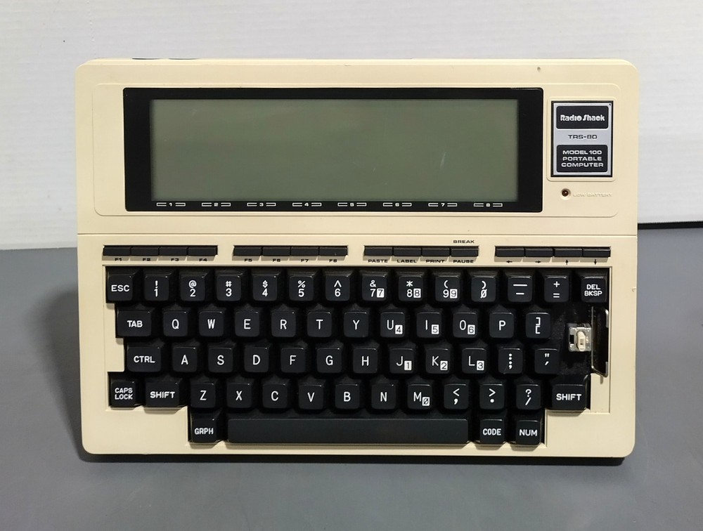 RadioShack TRS-80 Model 100 Battery-Powered Portable Computer - Untested