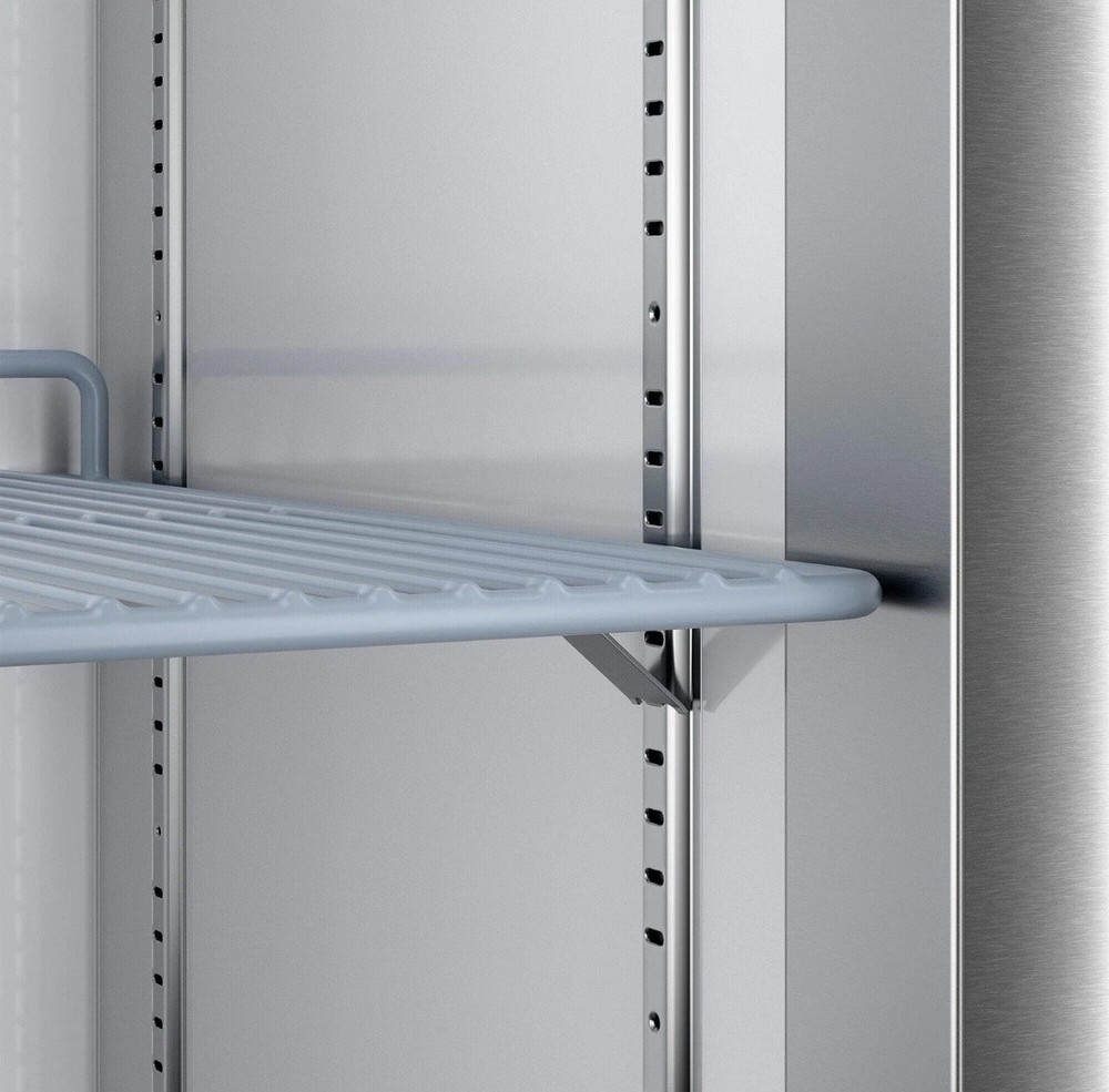 29" Solid Door Reach-In Freezer