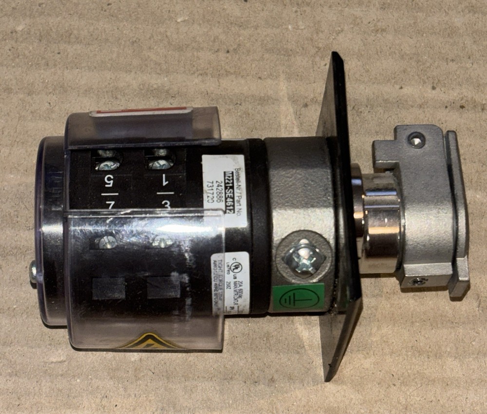Allen Bradley 440T-MRPSE110D Guardmaster Prosafe Rotary Interlock Switch