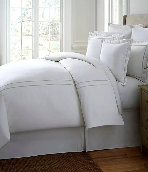 Southern Living Heirloom Sateen Comforter Full/Queen White Gorgeous $219 NIP