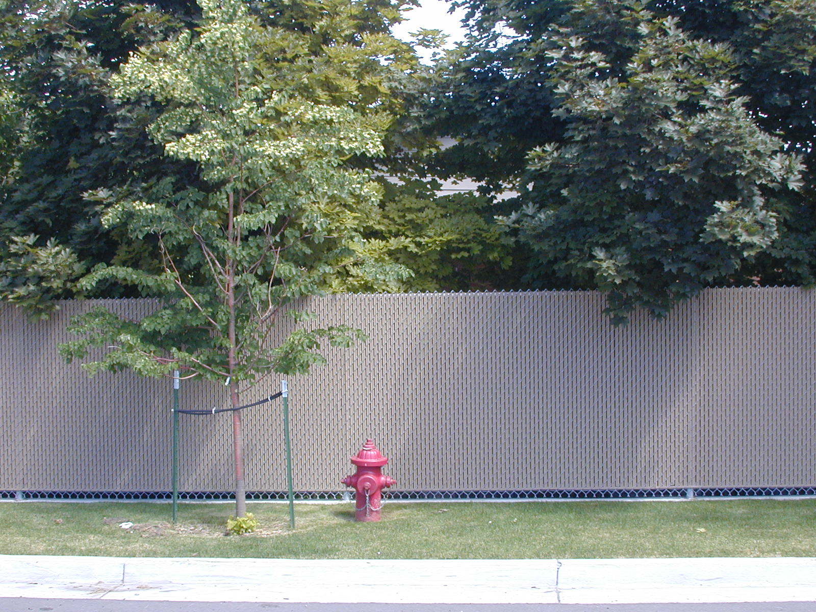 Chain Link Fence Privacy Slats - Single Wall - Bottom Locking Slat - 9 Colors