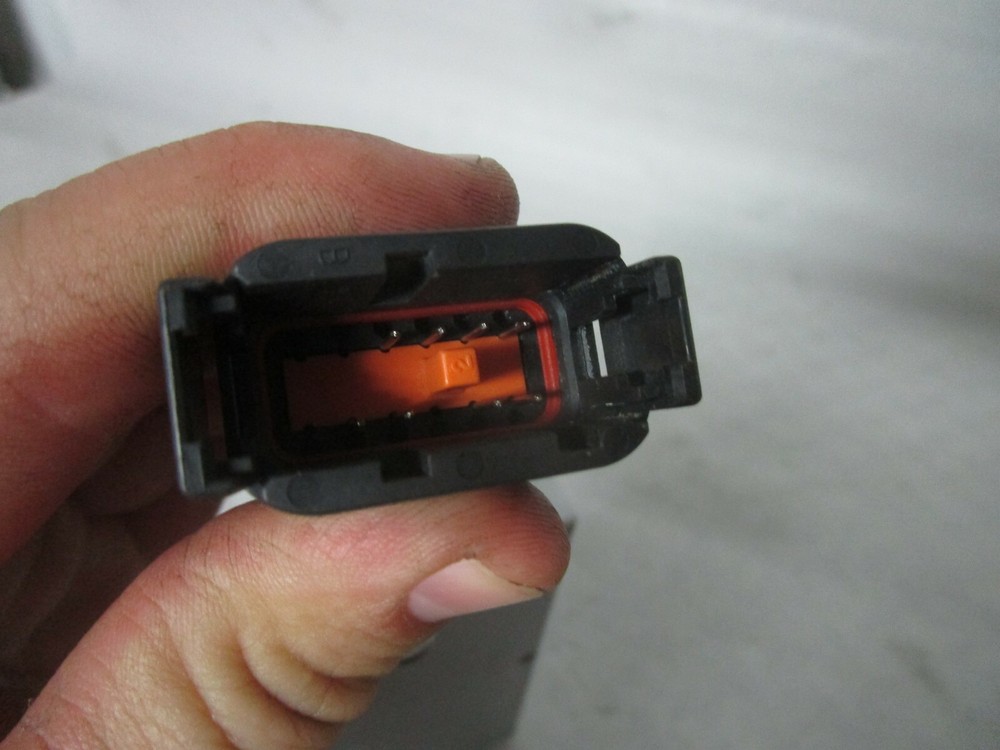 06-13 Harley Davidson Touring Harman Kardon CB Module